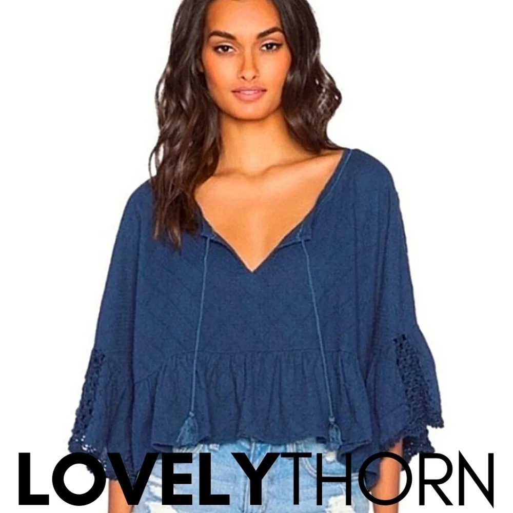 FREE PEOPLE // boho-chic textured fabric tie plunge wide sleeve top